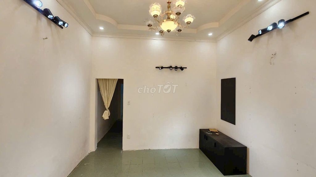 Nhà Nguyễn Văn Công DT 4*17,5m 62m2 1 Lầu Giá Hơn 4ty